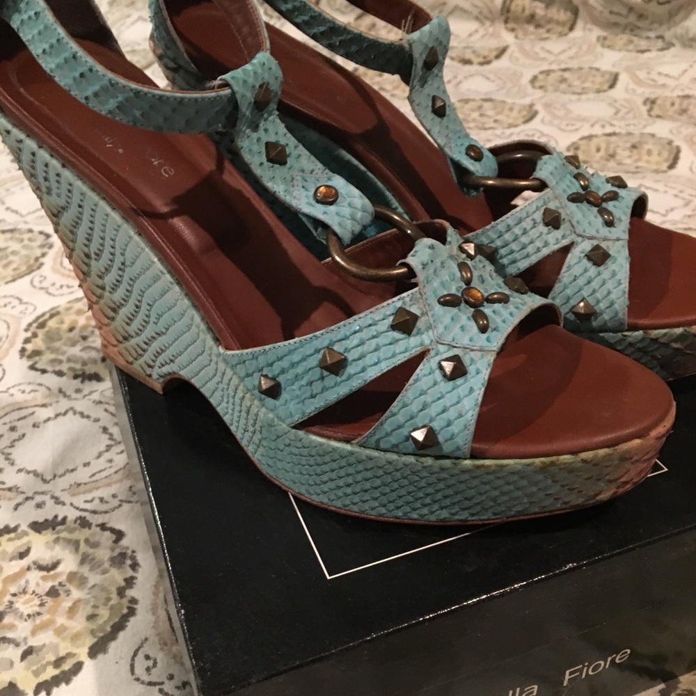 Isabella Fiore Platform Sandal Size 9